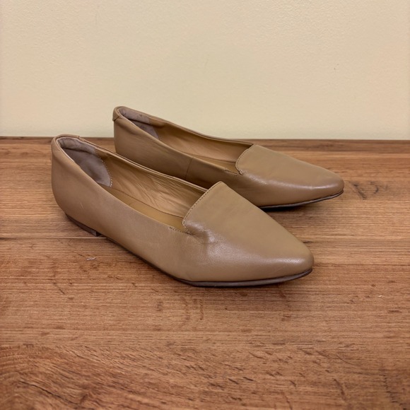 Trotters Shoes - TROTTERS Harlowe Flat Shoe Beige Nude Women Size 6.5W Wide Width Casual Office
